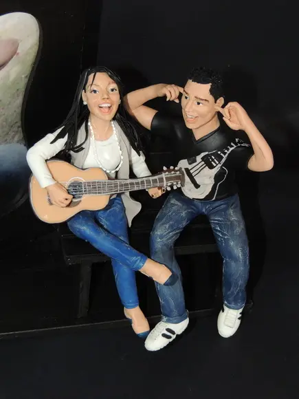 Topo de Bolo Casal com Violão