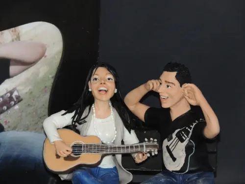 Topo de Bolo Casal com Violão