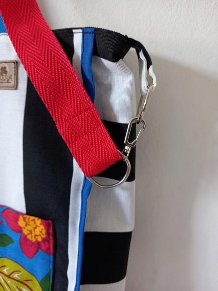 Bolsa Artesanal de Tecido com Forro Impermeável Valentina