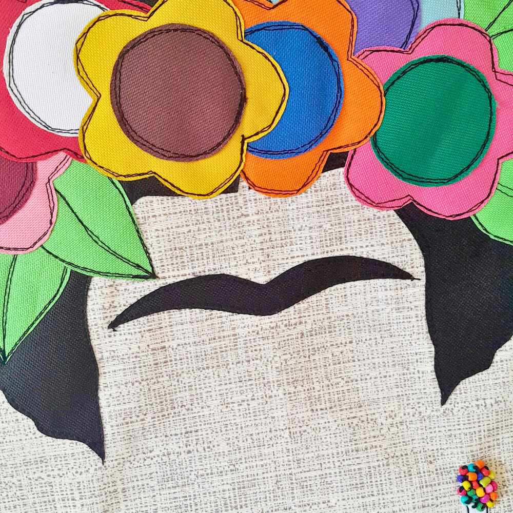 Bolsa Artesanal Jeans Bordada à Maquina Frida Kahlo II