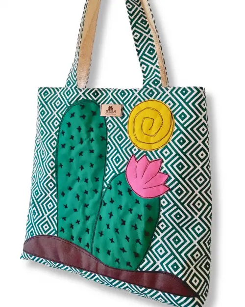 Bolsa Artesanal de Tecido Maria Bonita
