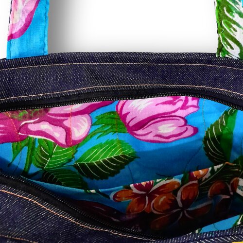 Bolsa Artesanal de Tecido Jeans Bordada à Máquina Butterfly