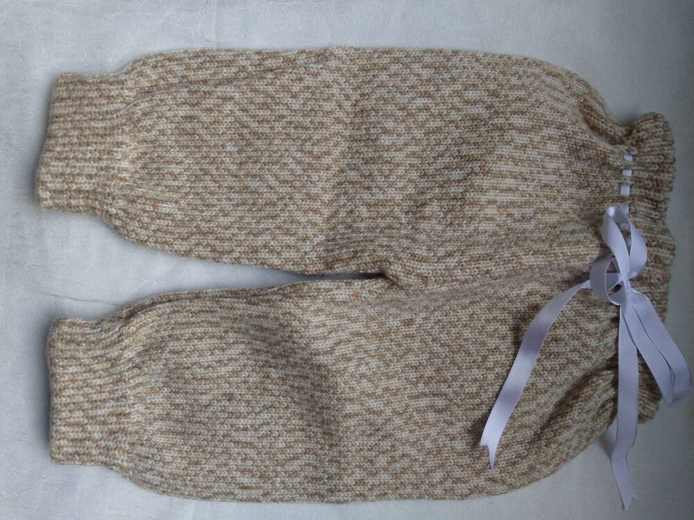 conjunto  tricô  bebe: casaquinho e calça 0 a 3 meses