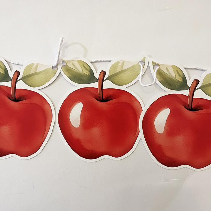 Varal de Maçãs Festa Branca de Neve