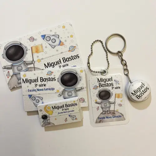 Kit Etiqueta Escolar Astronauta