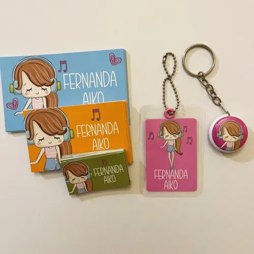 Etiqueta Escolar Menina com Fone