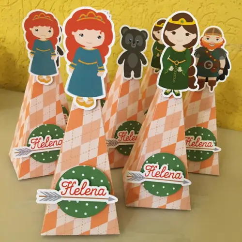 Caixinha Pirâmide Festa Merida