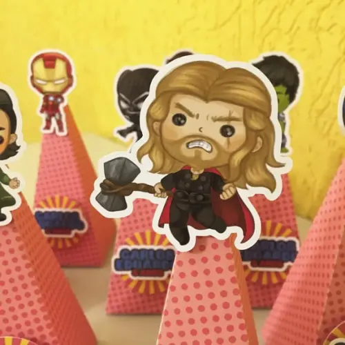 Caixinha Pirâmide Festa Vingadores