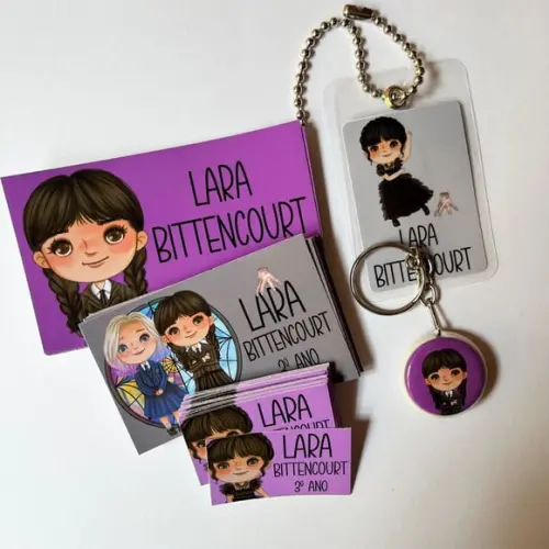Kit Adesivos e Tag Material Escolar Wandinha