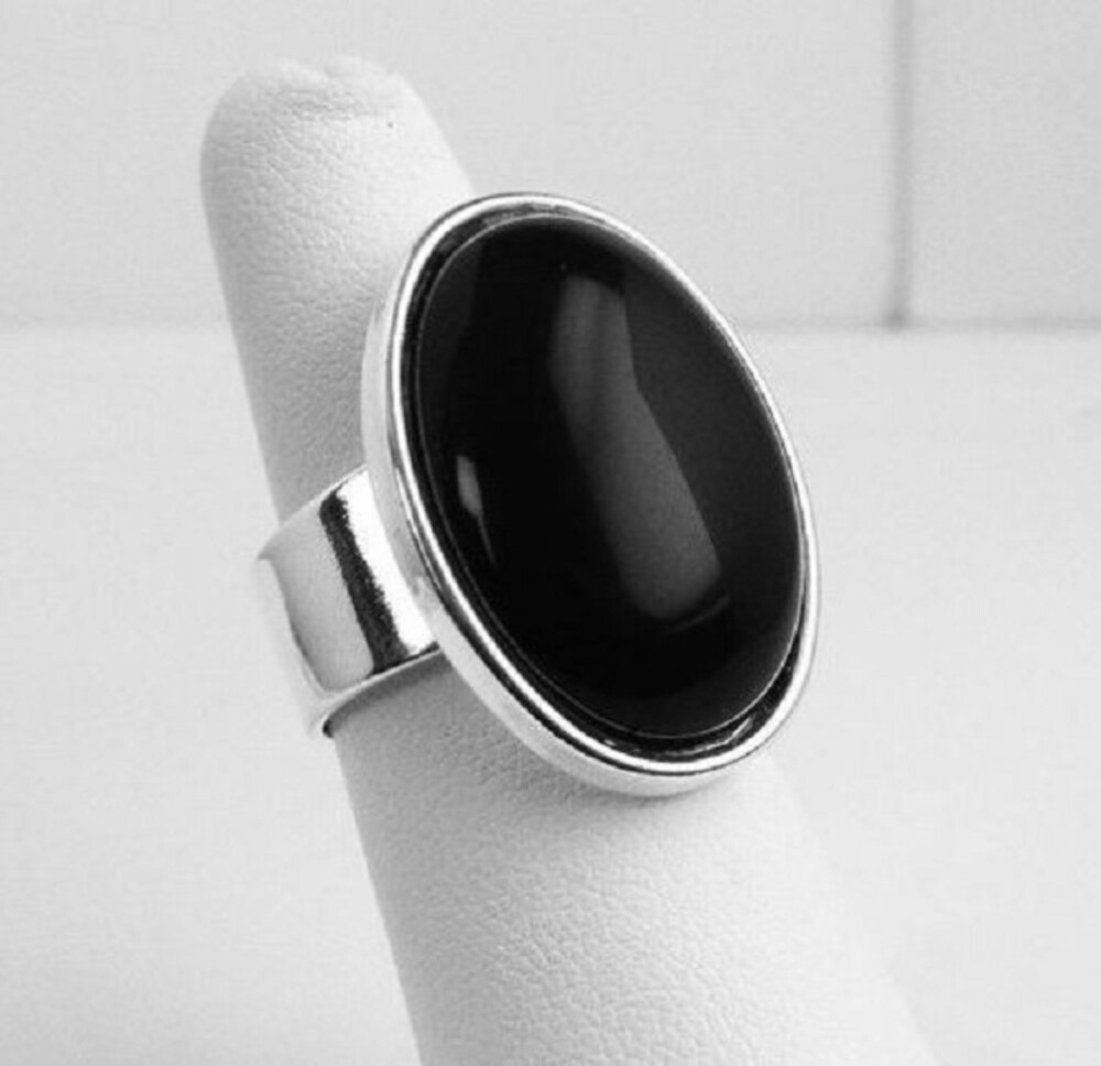 Anel Feminino de Prata 950k - Pedra Natural Obsidiana Negra