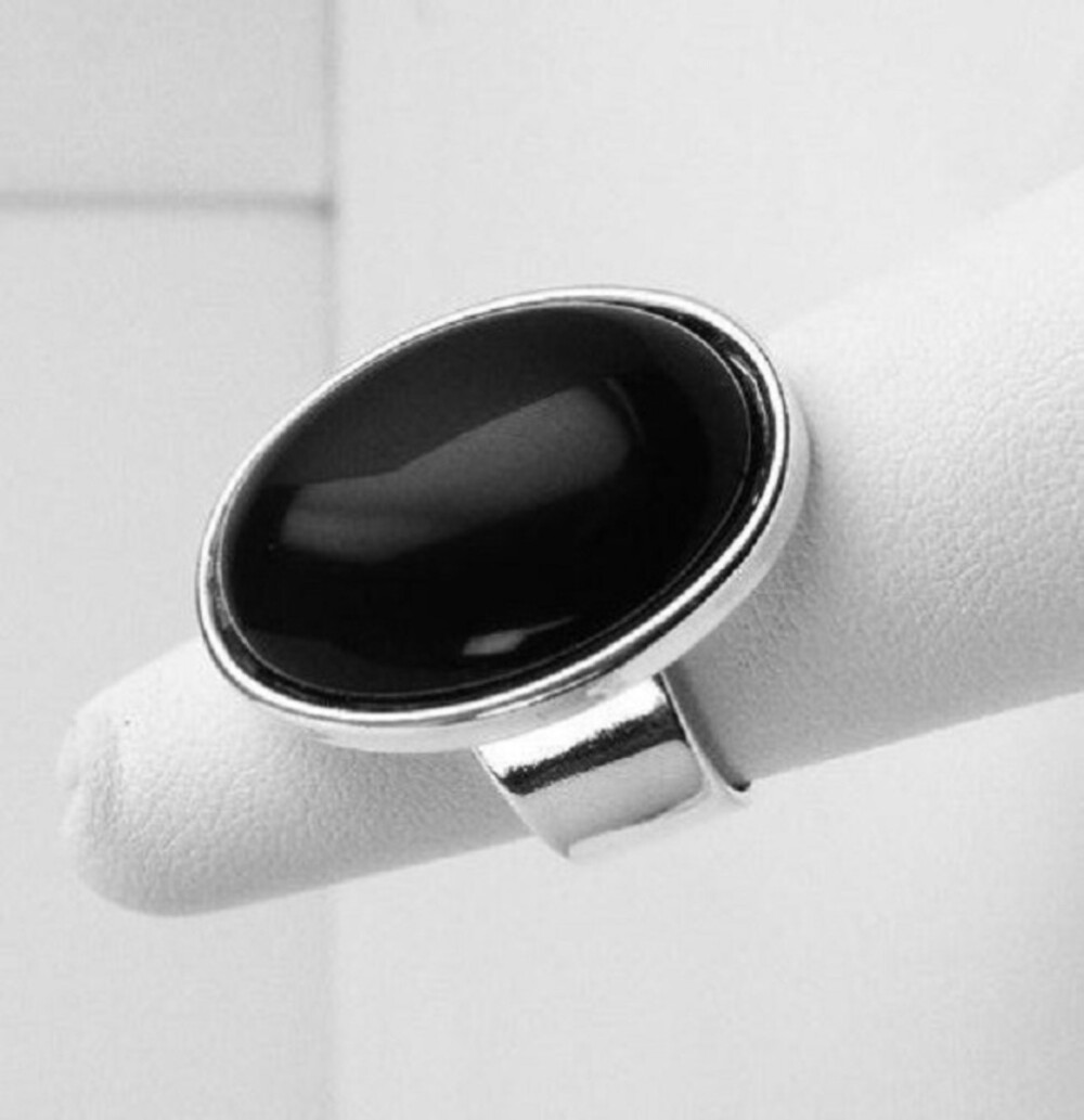 Anel Feminino de Prata 950k - Pedra Natural Obsidiana Negra
