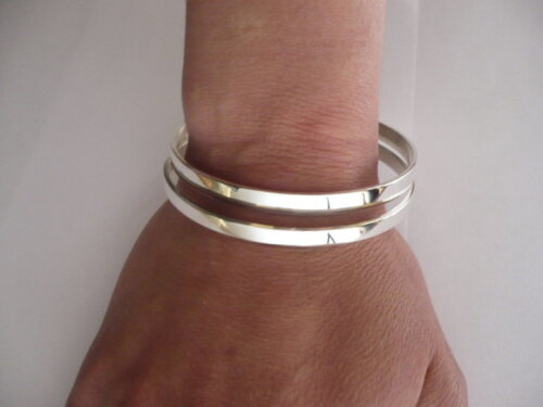 Conjunto 02 Pulseiras Argola Lisa de Prata - 5mm de largura