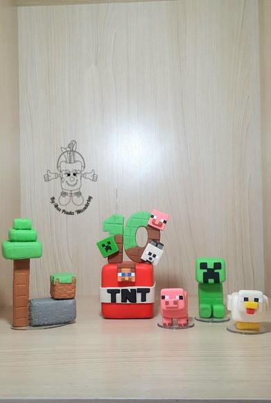 Topo de Bolo Minecraft em Biscuit Personalizado | Vela e Decoraç