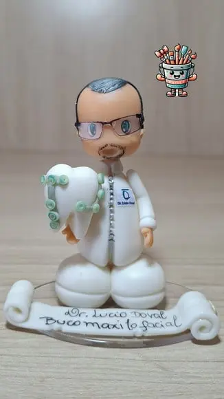Dentista Bucomaxilo personalizado bonecos profissões