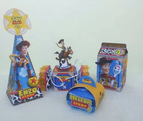 Kit Festa 40 Lembrancinhas Personalizadas Toy Story 4