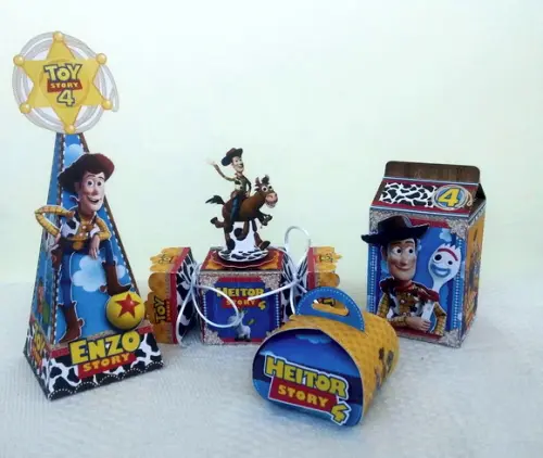 Kit Festa 40 Lembrancinhas Personalizadas Toy Story 4