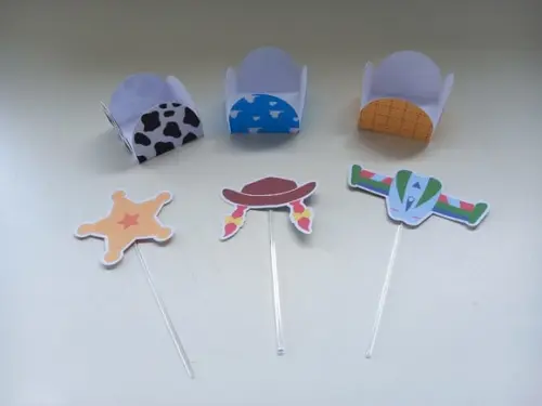 Forminhas para Doces + Topper's Toy Story 50 Unidades
