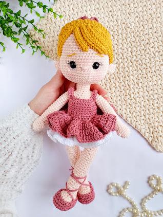 Boneca de Crochê Amigurumi Bailarina