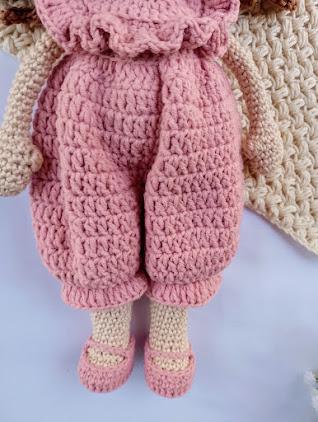 Boneca de Crochê Amigurumi