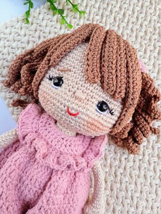 Boneca de Crochê Amigurumi