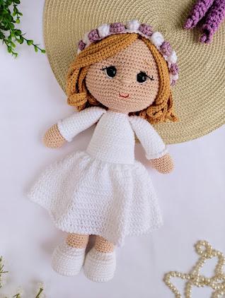 Boneca de crochê Amigurumi