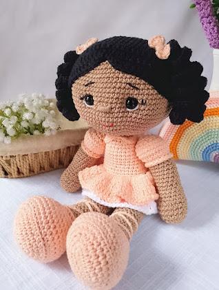 Boneca de crochê Amigurumi