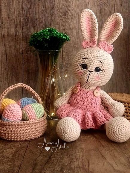 Coelha de Crochê Amigurumi