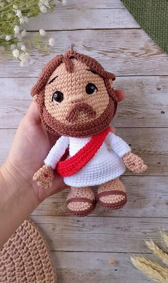 Boneco Jesus de Crochê Amigurumi