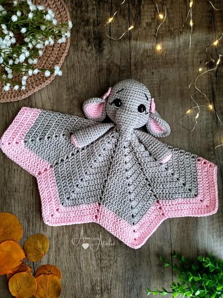 Naninha Elefante de Crochê Amigurumi