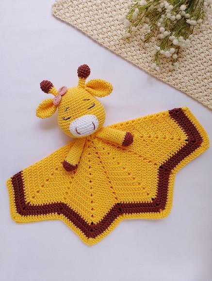 Naninha Girafa de Crochê Amigurumi