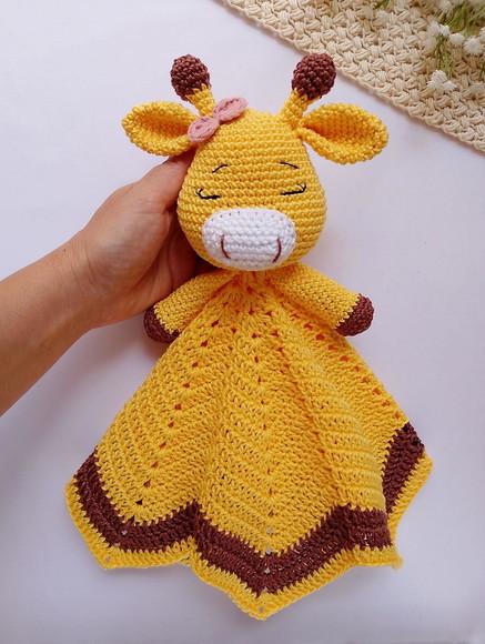 Naninha Girafa de Crochê Amigurumi