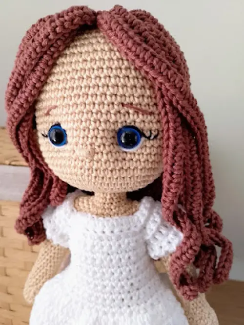 Boneca de Crochê Amigurumi