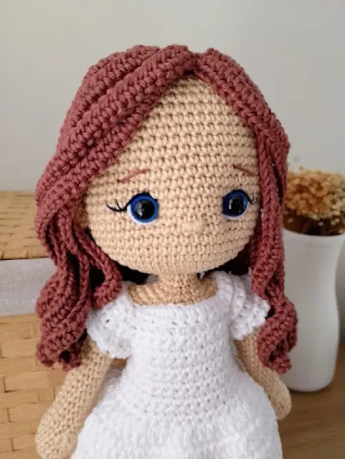 Boneca de Crochê Amigurumi