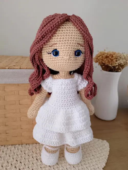 Boneca de Crochê Amigurumi