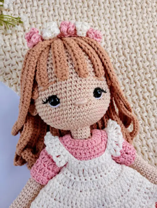Boneca de Crochê Amigurumi