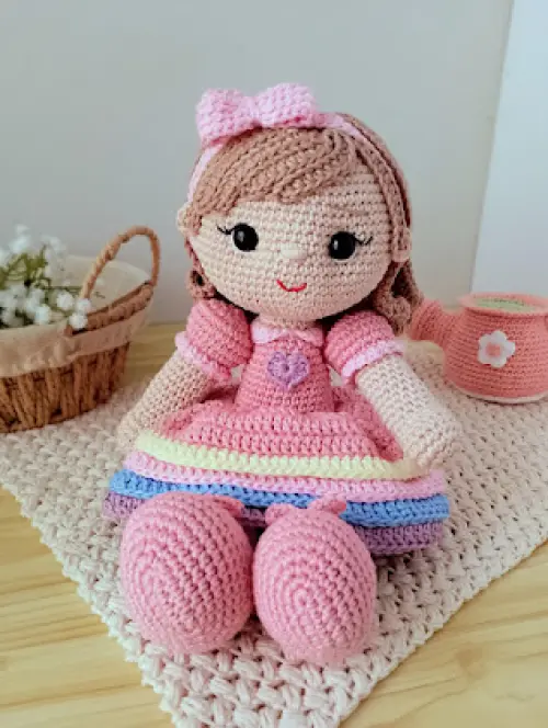 Boneca de crochê Amigurumi