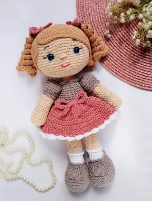 Boneca de crochê Amigurumi