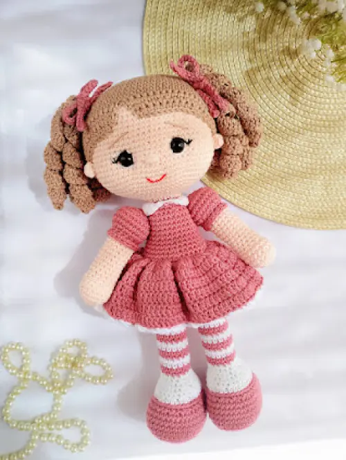 Boneca de crochê Amigurumi