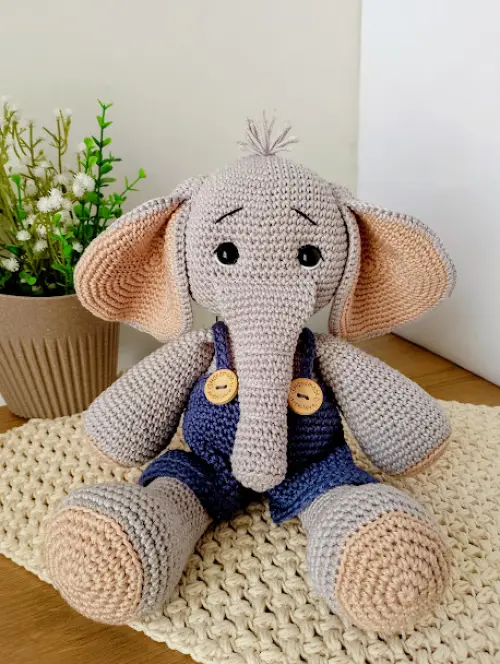 Elefante de Crochê Amigurumi
