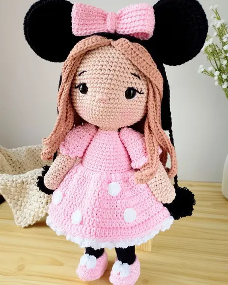 Boneca Minnie Amigurumi