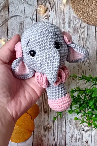 Chocalho Elefante Ester Amigurumi