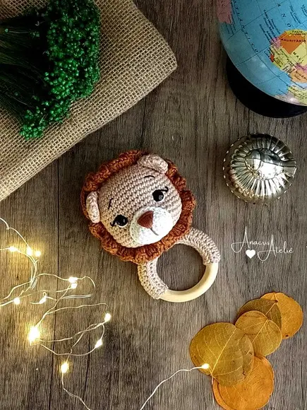 Chocalho Leão Miguel Amigurumi