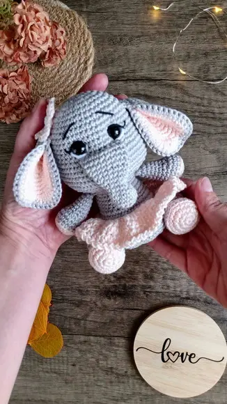 Elefantinha Safari Amigurumi Crochê