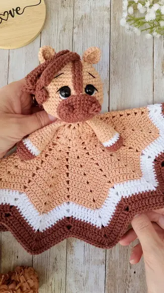 Naninha Cavalinho Amigurumi Crochê