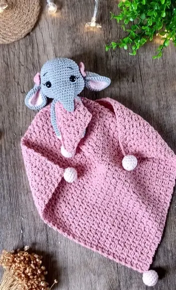 Naninha Elefante Amigurumi Crochê