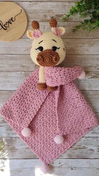 Naninha Girafa Amigurumi Crochê