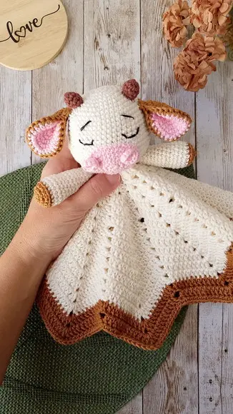 Naninha Vaquinha Amigurumi Crochê