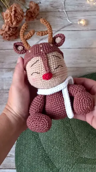 Rena de Natal Amigurumi Crochê