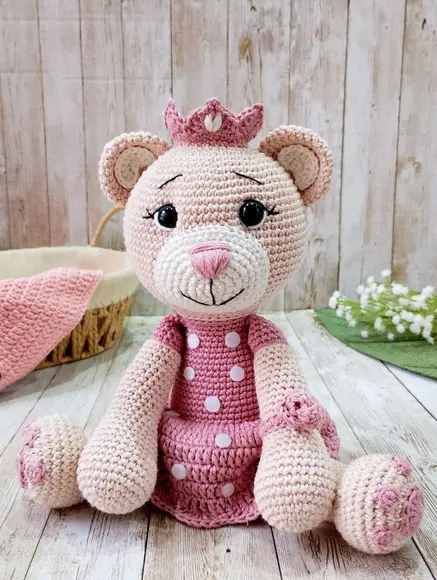 Ursa Princesa de Crochê Amigurumi