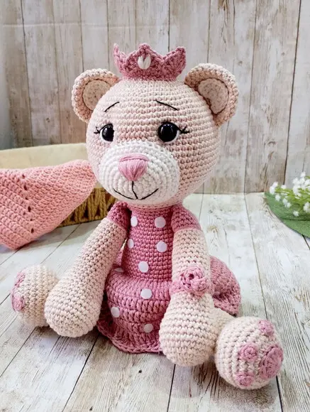 Ursa Princesa de Crochê Amigurumi